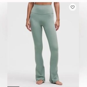 Lululemon Align Mini Flare Pant High Rise Short 30” - Smoked Spruce (Size 4)